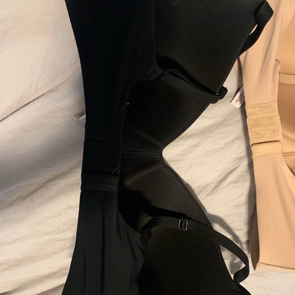 2 Victoria secret bras 34 DDD - Picture 4 of 5